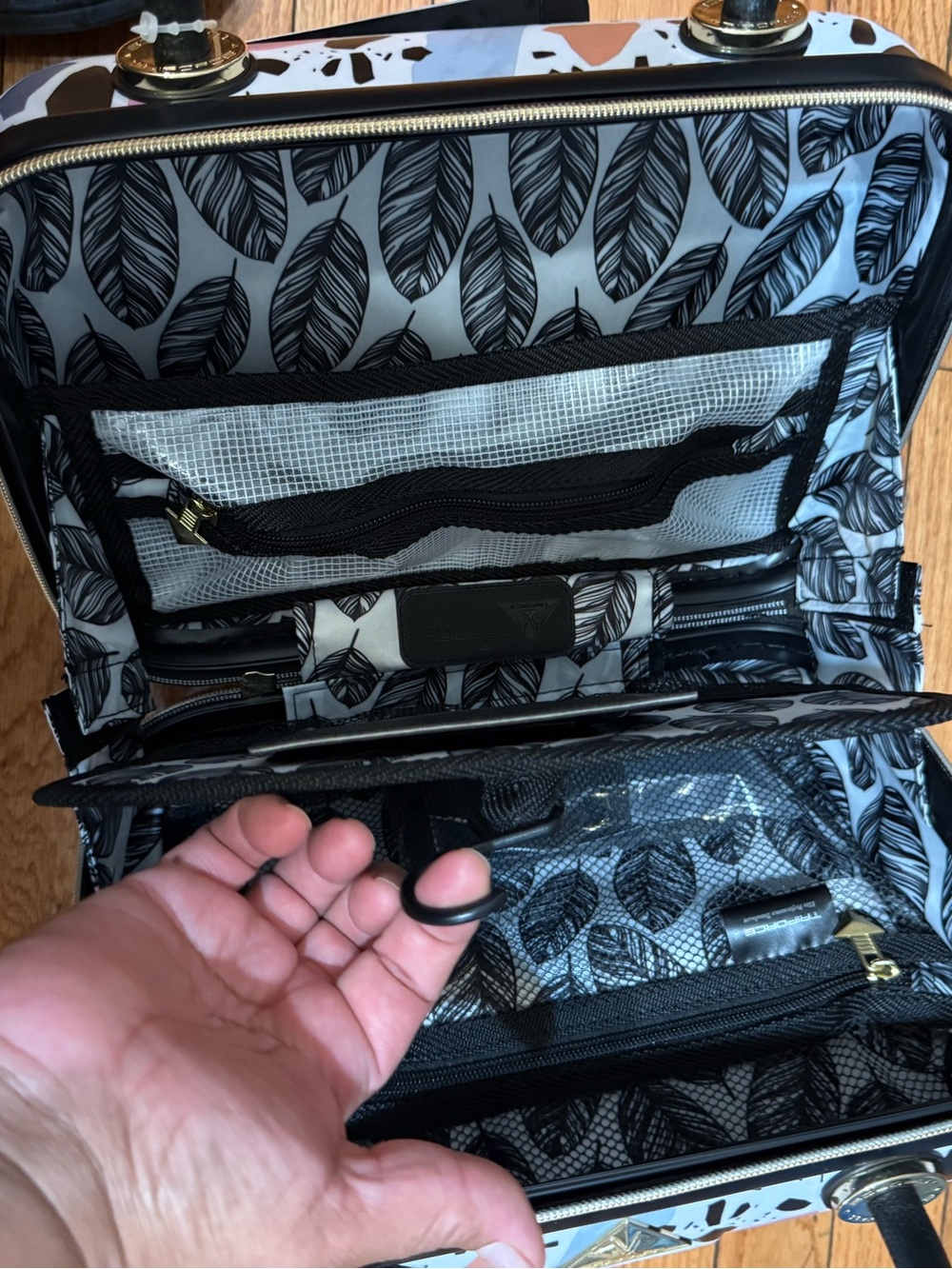 Triforce Women's Luggage Elite Hardside Beauty Travel Makeup
Case New - Picture 5 of 11